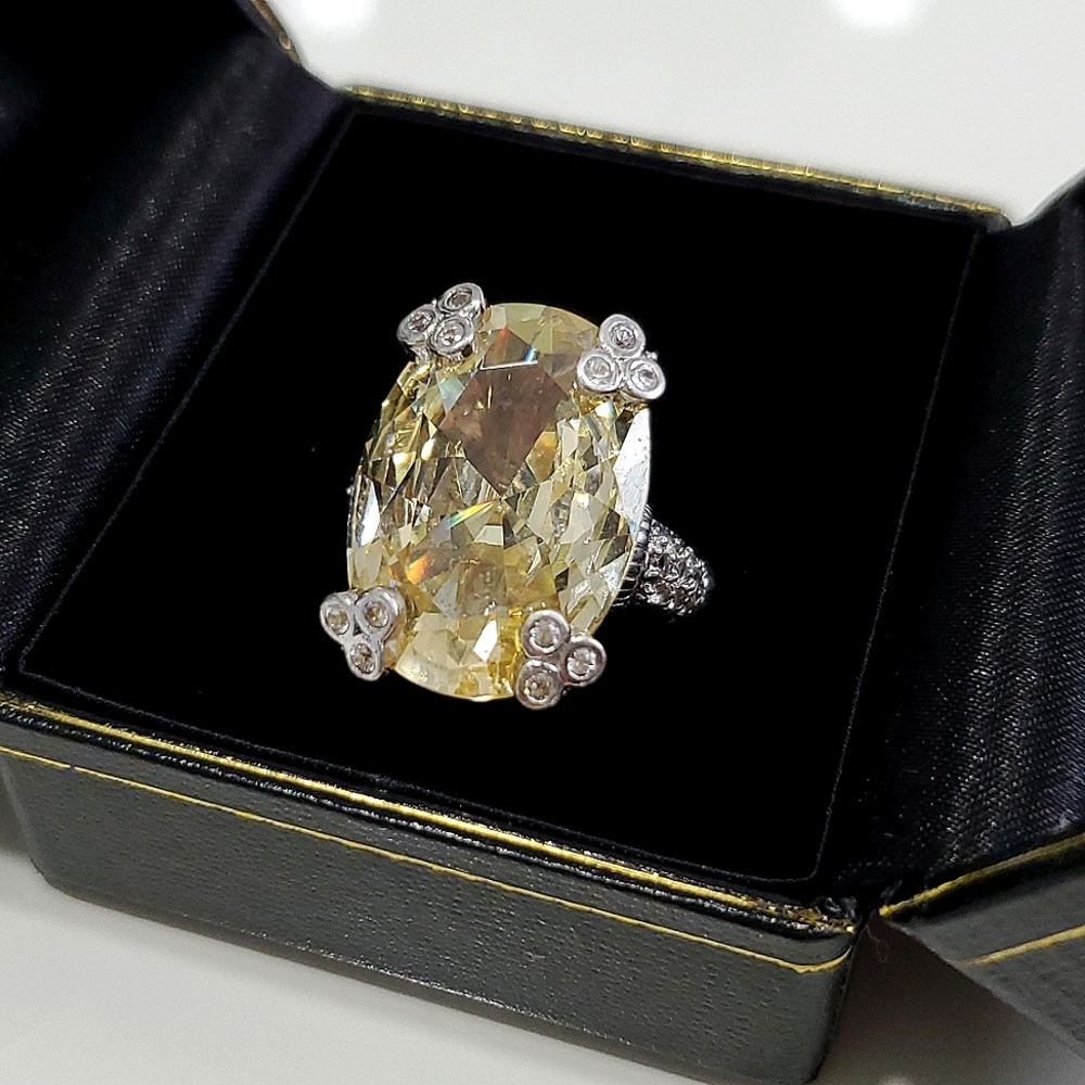 JUDITH RIPKA 18CT Cocktail Ring - Picture 1 of 9